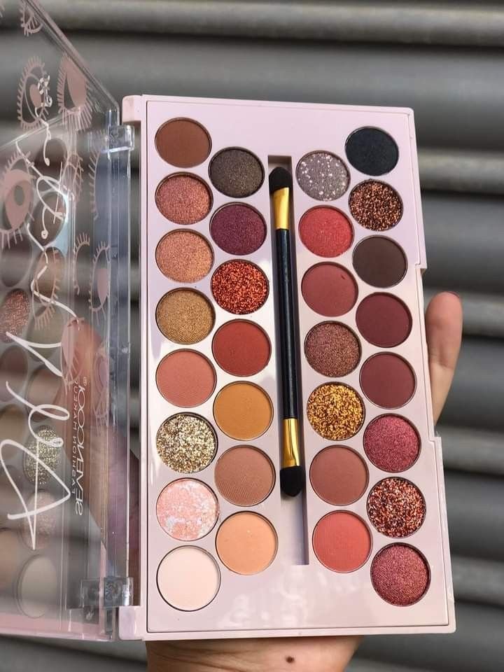 EYESHADOW
